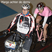 margo-achter-de-derny-